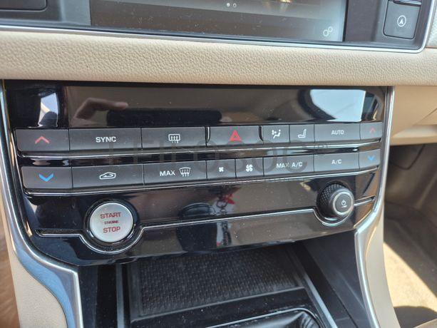 Jaguar XF II 2.0d · Ano 2016
