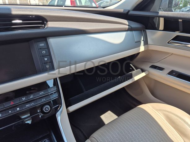 Jaguar XF II 2.0d · Ano 2016