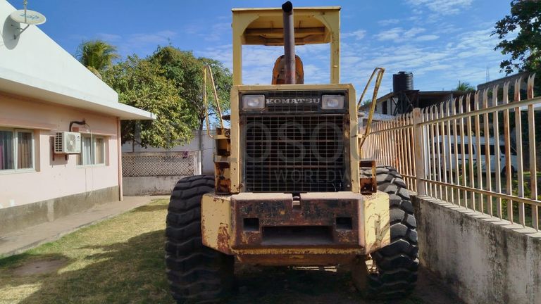 Pá Carregadeira Komatsu WA250-1
