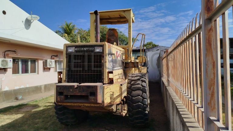 Pá Carregadeira Komatsu WA250-1