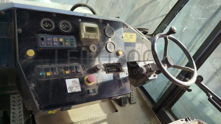 Rolo Compactador AMMANN AP240