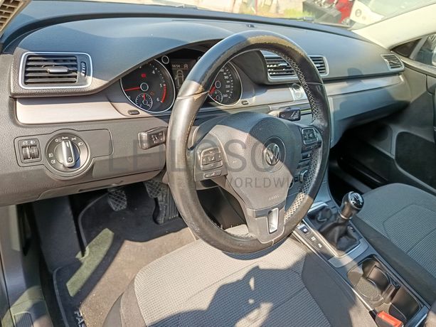 Volkswagen Passat · Ano 2012