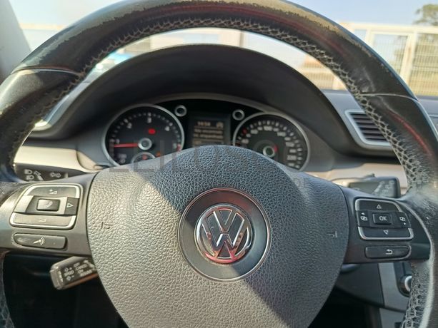 Volkswagen Passat · Ano 2012