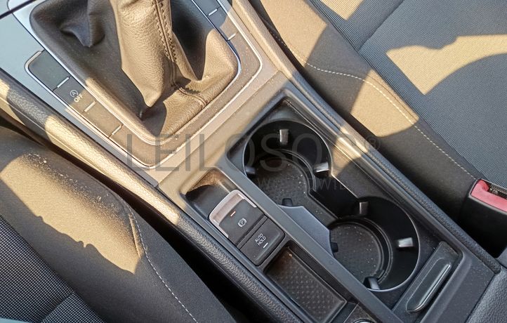 Volkswagen Golf · Ano 2013
