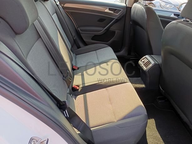 Volkswagen Golf · Ano 2013