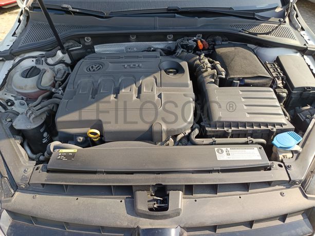 Volkswagen Golf · Ano 2013