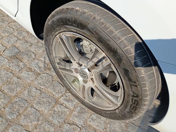 Volkswagen Golf · Ano 2013