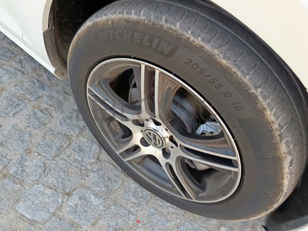 Volkswagen Golf · Ano 2013