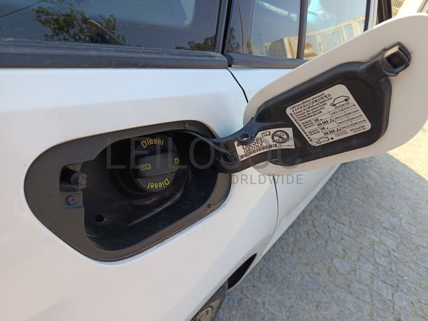 Volkswagen Golf · Ano 2013
