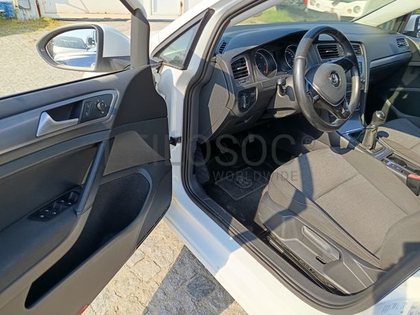 Volkswagen Golf · Ano 2013
