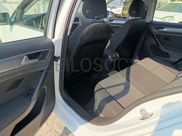 Volkswagen Golf · Ano 2013