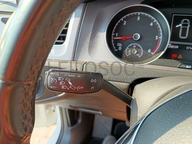Volkswagen Golf · Ano 2013