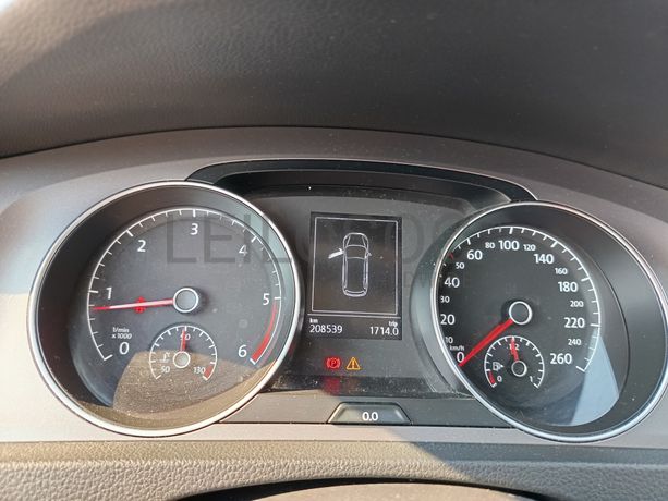 Volkswagen Golf · Ano 2013