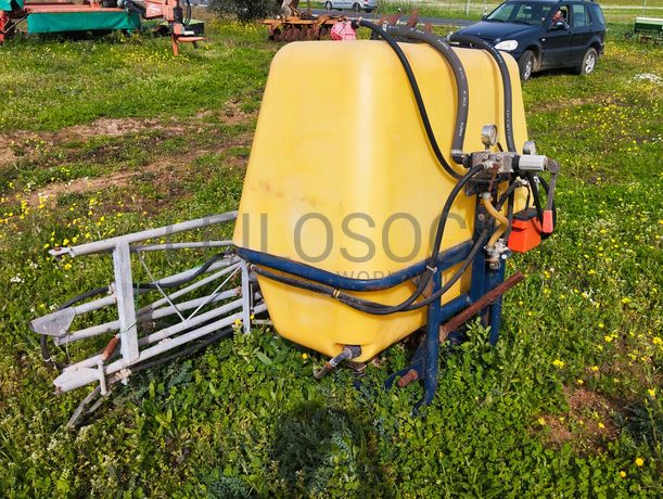 Máquinas, Equipamentos e Veículos