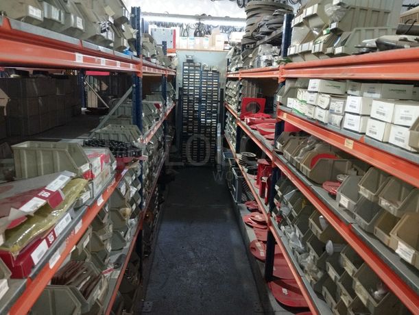 Máquinas, Equipamentos e Veículos