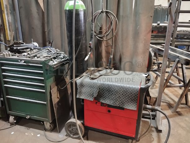 Máquinas, Equipamentos e Veículos