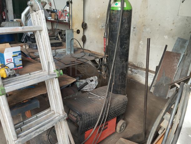 Máquinas, Equipamentos e Veículos