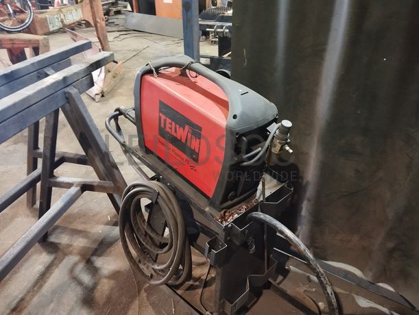 Máquinas, Equipamentos e Veículos