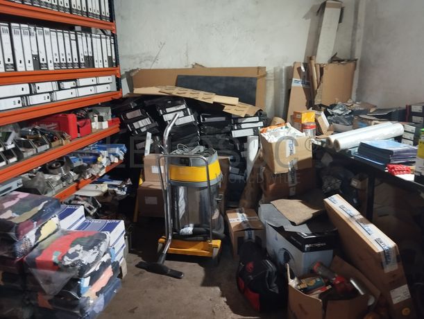 Máquinas, Equipamentos e Veículos