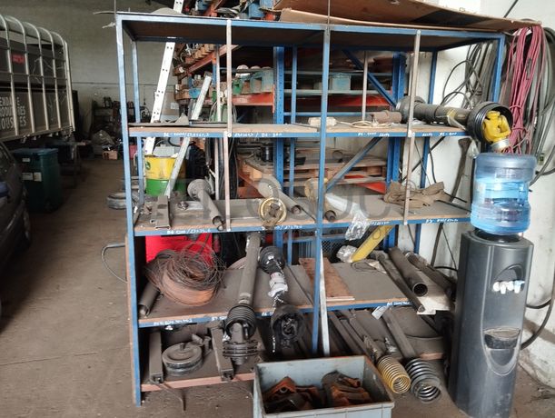 Máquinas, Equipamentos e Veículos