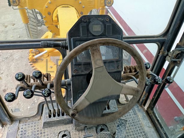 Motoniveladora New Holland · Ano 2013
