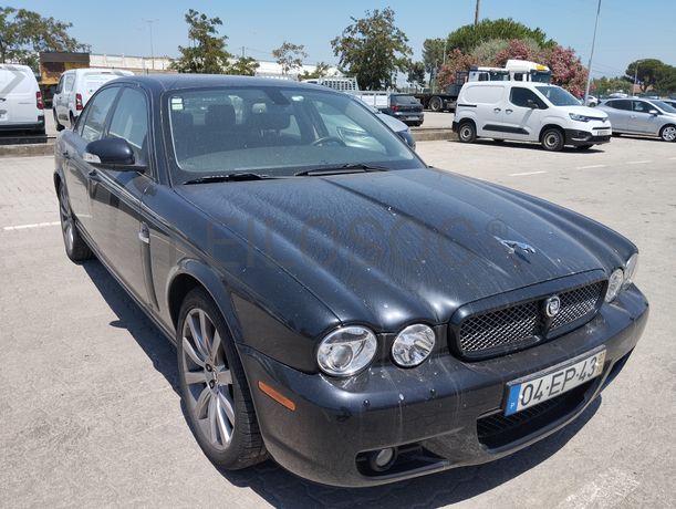 Fotografia de veículo: Jaguar XJ8 3.5 V8 Executive · Ano 2007
