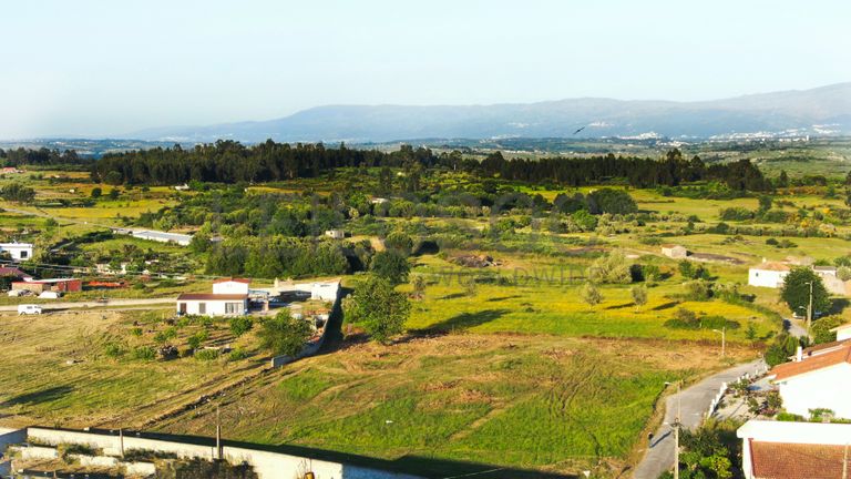 Terreno para Construção · Oliveira do Hospital, Coimbra