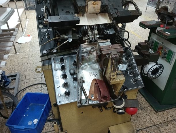 Equipamentos para a Indústria do Calçado