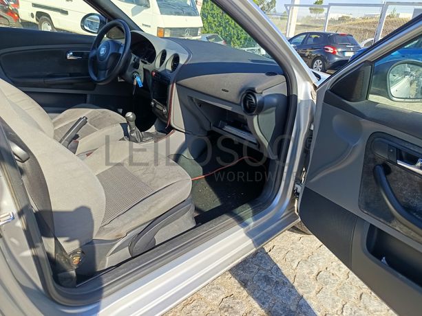 Seat Ibiza · Ano 2002