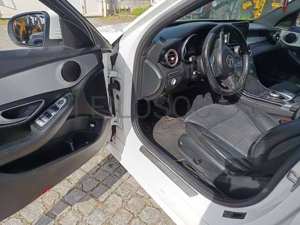 Mercedes-Benz C220 AMG · Ano 2017