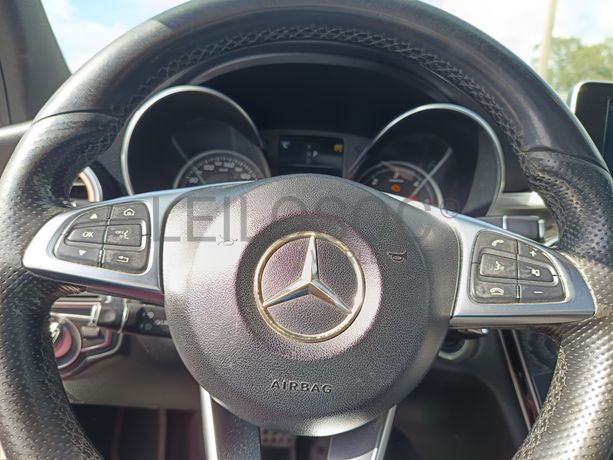 Mercedes-Benz C220 AMG · Ano 2017