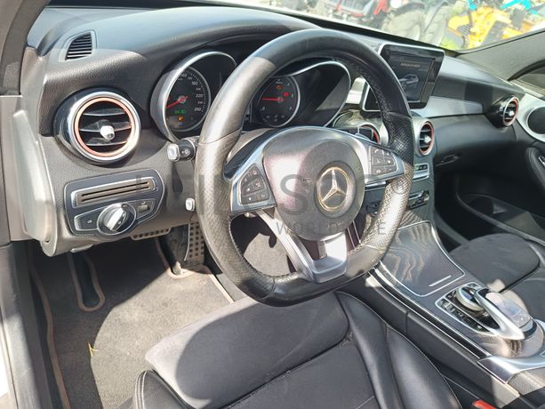 Mercedes-Benz C220 AMG · Ano 2017