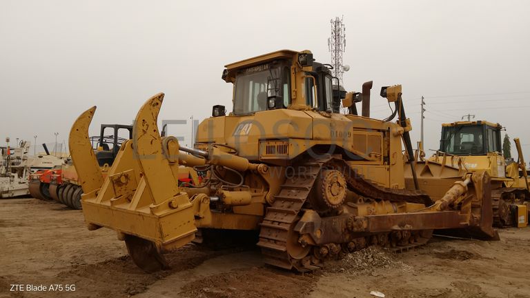 Trator de Rastos 40 T CATERPILLAR D8 R