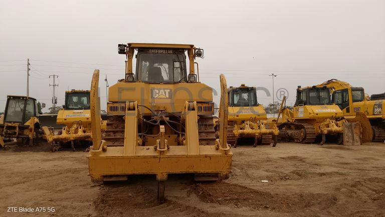Trator de Rastos 40 T CATERPILLAR D8 R