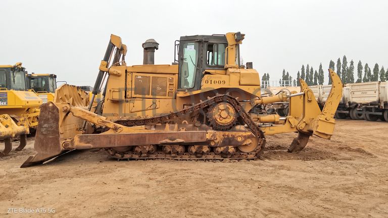 Trator de Rastos 40 T CATERPILLAR D8 R
