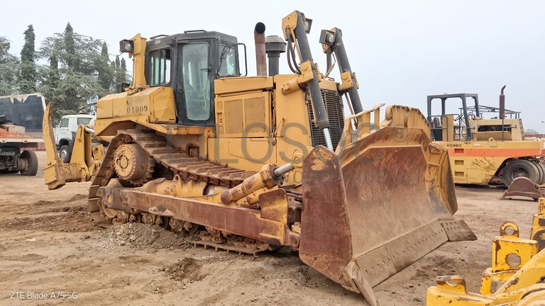 Trator de Rastos 40 T CATERPILLAR D8 R