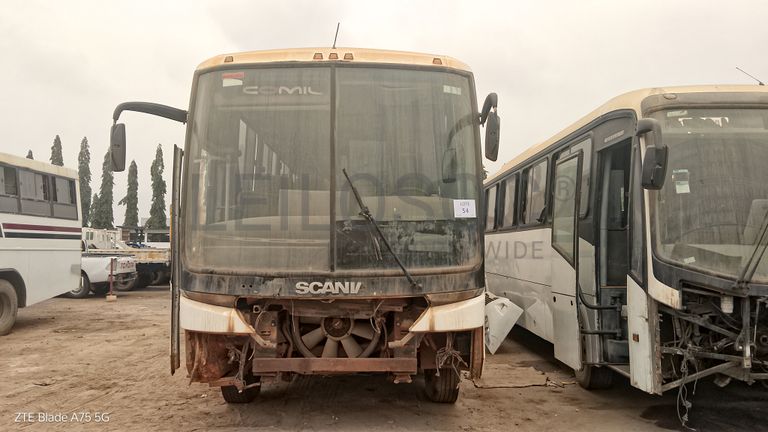 Autocarro SCANIA F330