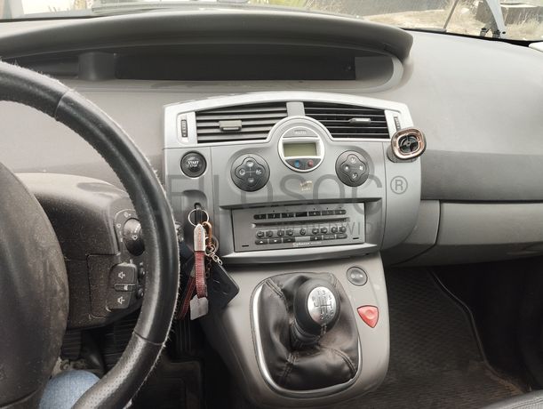 Fotografia 11 de 14: Renault Scenic 1.5 DCI · Ano 2007