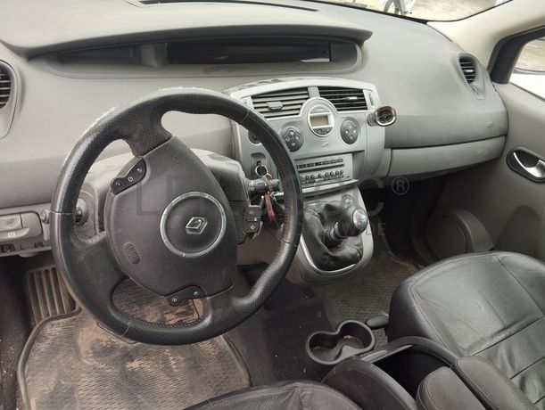 Fotografia 10 de 14: Renault Scenic 1.5 DCI · Ano 2007
