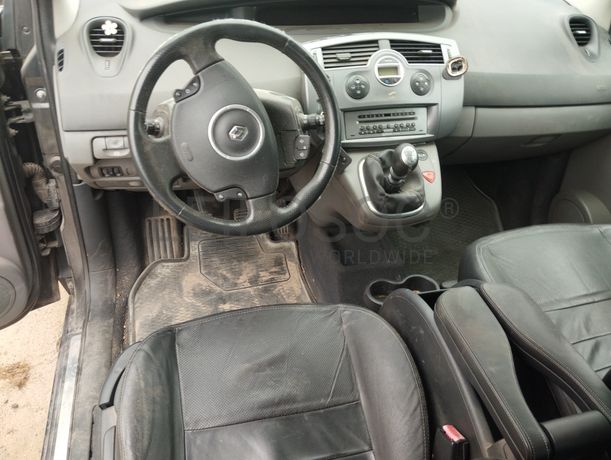 Fotografia 9 de 14: Renault Scenic 1.5 DCI · Ano 2007