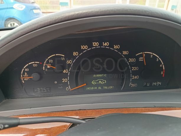 Mercedes-Benz S 320 CDI · Ano 2000