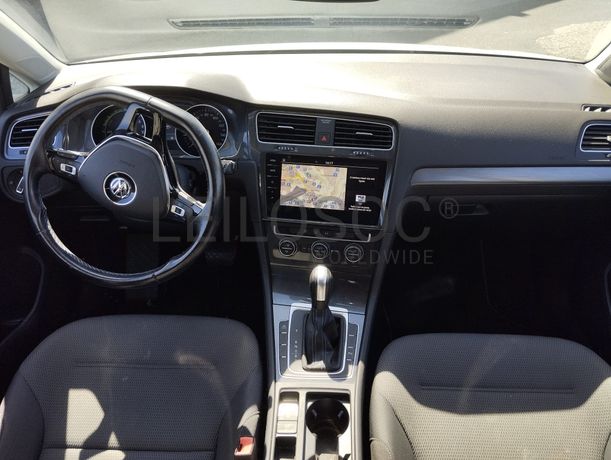 Volkswagen Golf · Ano 2020