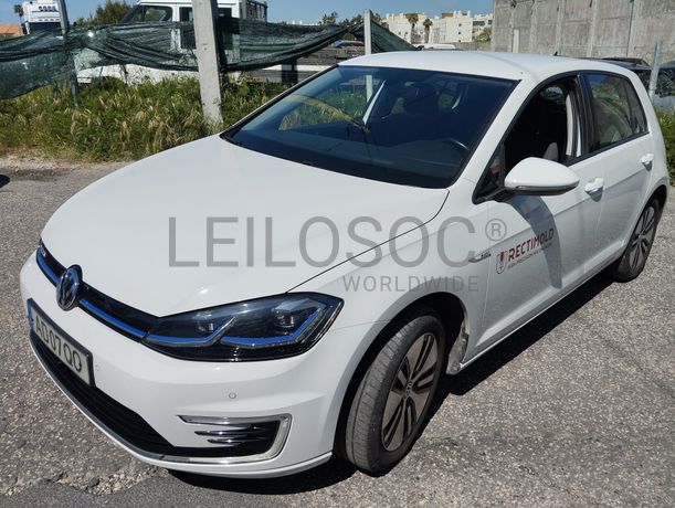 Volkswagen Golf · Ano 2020