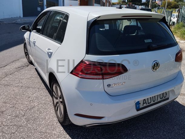 Volkswagen Golf · Ano 2020