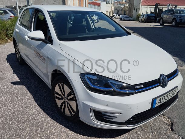 Volkswagen Golf · Ano 2020
