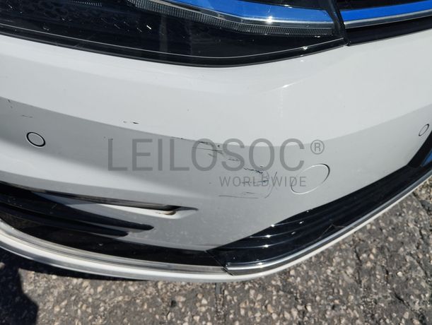 Volkswagen Golf · Ano 2020