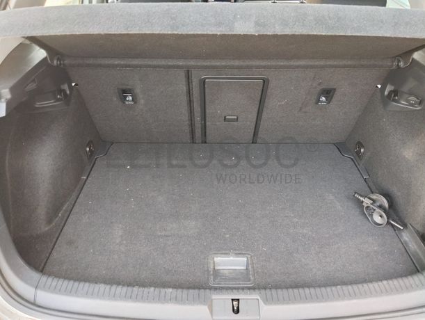Volkswagen Golf · Ano 2020