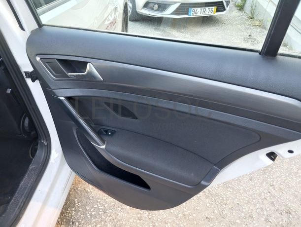 Volkswagen Golf · Ano 2020