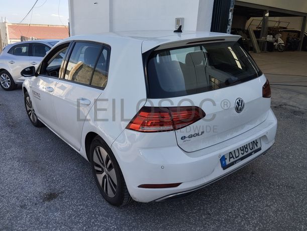 Volkswagen Golf · Ano 2020