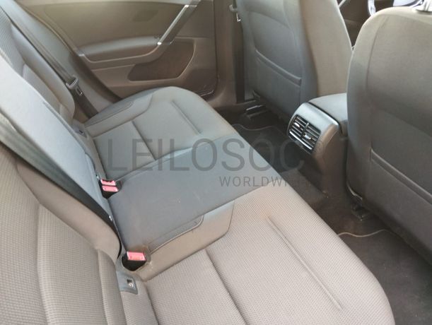 Volkswagen Golf · Ano 2020